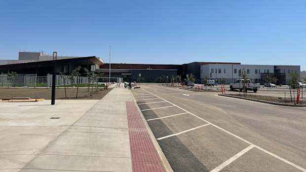Crismon High School